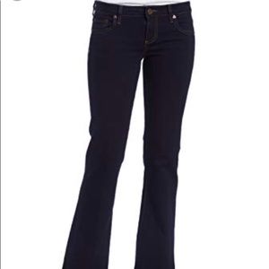 Kut from the kloth❤️sz 6 fit and flare ❤️dark wash